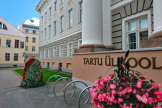 Das Universit�tshauptgeb�ude ist mehr als nur ein Wahrzeichen Tartus. Es steht f�r eine jahrhundertelange Tradition in Forschung und Lehre im Norden des Baltikums.